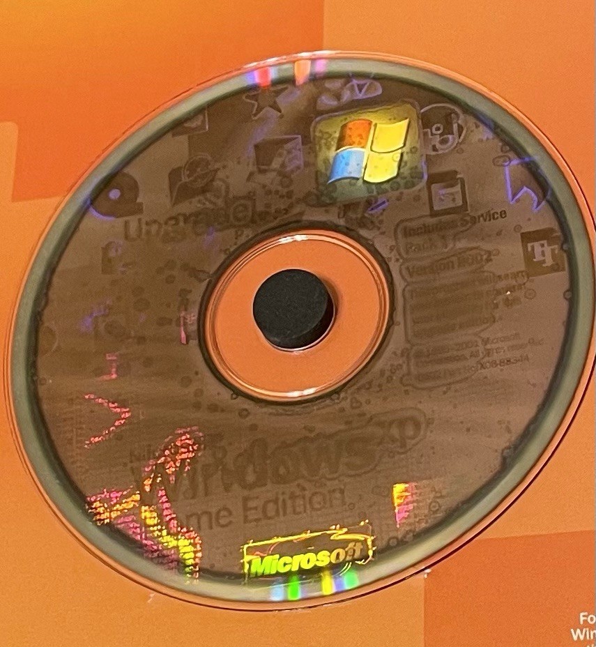 2002 Microsoft Windows Home Edition Operating System + Windows Media Player 9