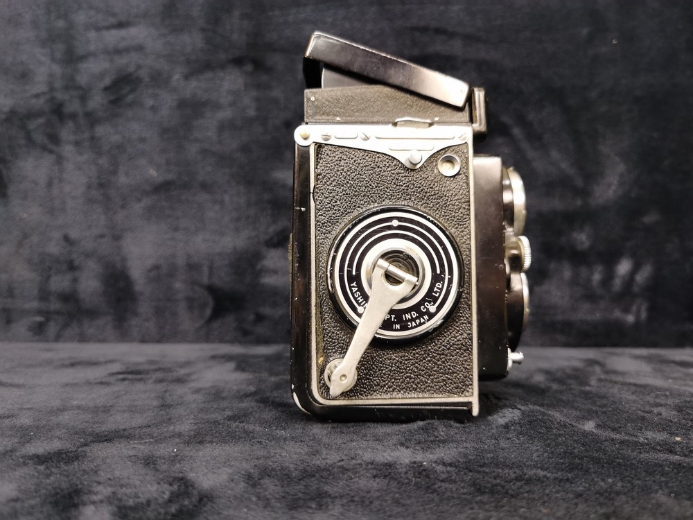 Vintage Yashica-Mat Model Copal MXV Camera