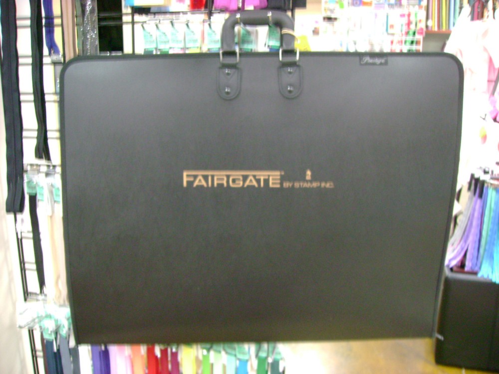 Fairgate Fashion Design Kit with a Guide to Patternmaking