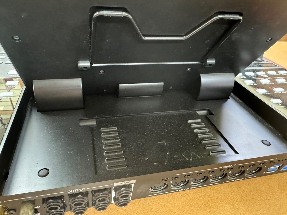 Akai Professional MPC-X Standalone Sampler and Sequencer