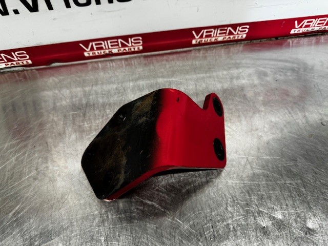 KENWORTH A11-1637 BRACKET-FRONT ENGINE SUPPORT LH