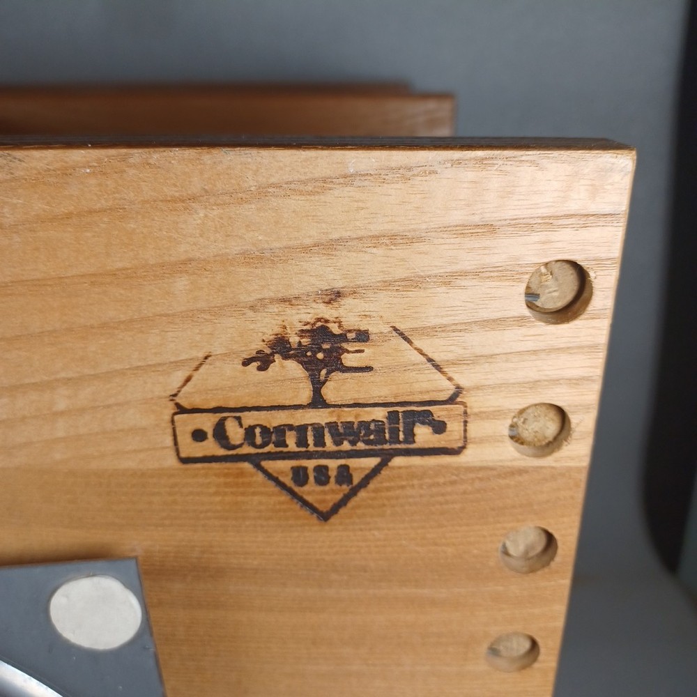 Cornwall Vintage Solid Wood CD Tower Rack Carousel Spinning Holds 80 CDs