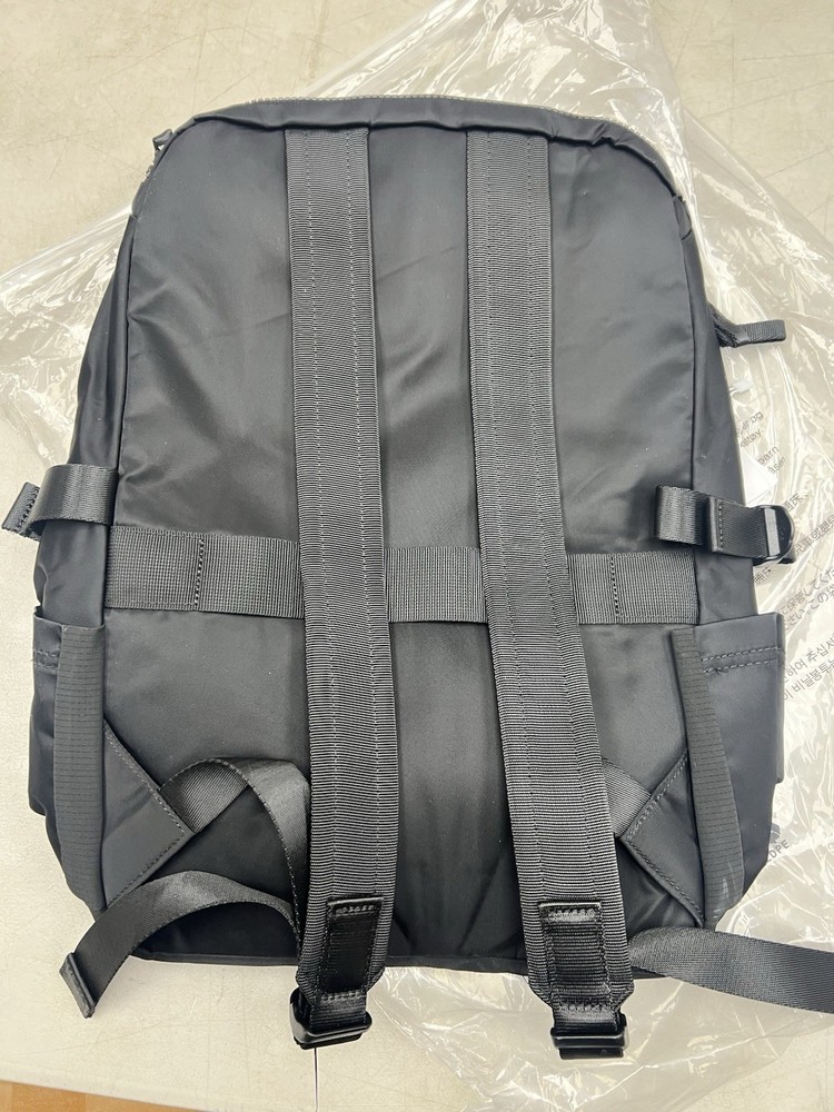 Lululemon Black Men's Medium Backpack Adjustable Strap Bottle Pocket