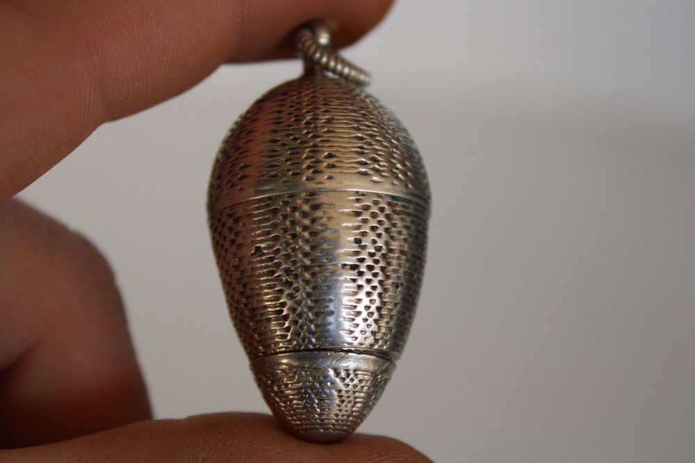 Antique Egg Sterling Silver Chatelaine Thimble Holder & Thimble / Pomander ?