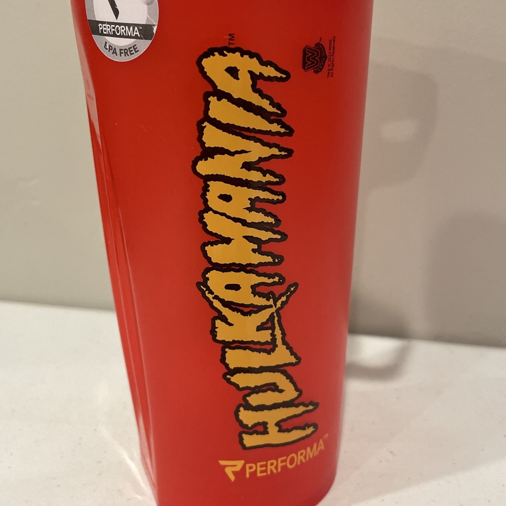 PERFORMA Hulkamania Red Shaker Bottle - 28oz.