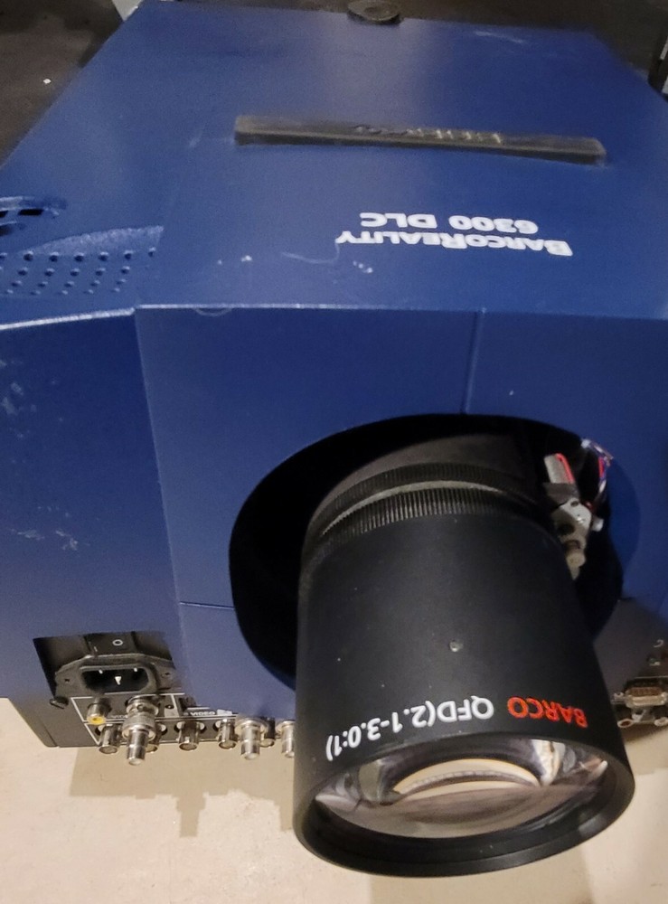 Barco Graphics 6300 DLC Multimedia Projector, maybe working.