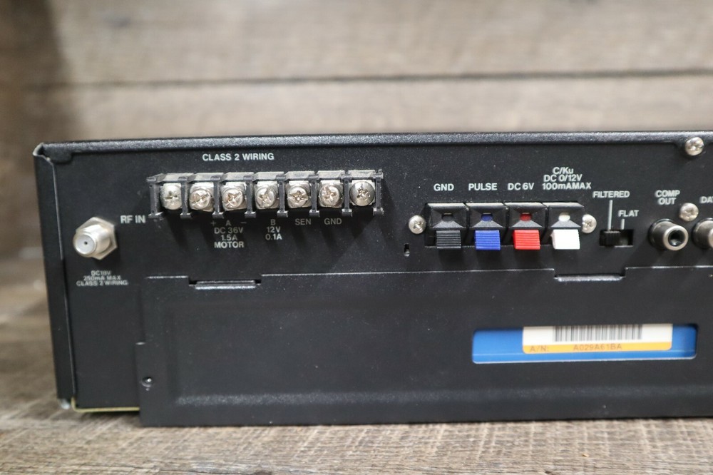 Uniden UST-4400 Video Cipher II Plus Descrambler Equipped