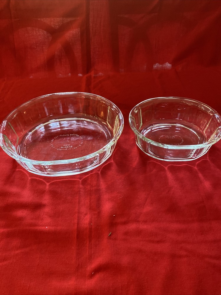 Pyrex Clear Glass Casserole Dish/ set of 2