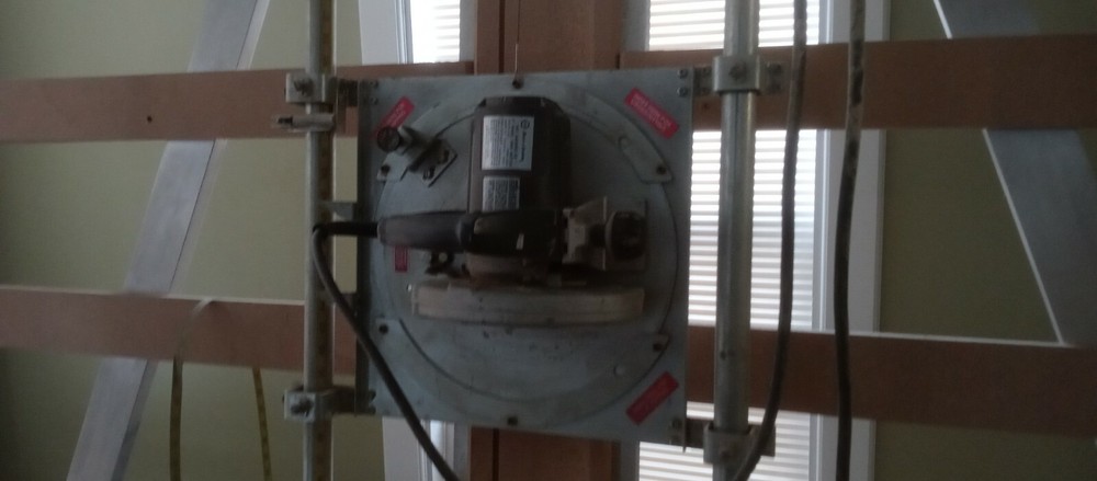 BLACK AND DECKER 8'H X 10'W PANEL SAW