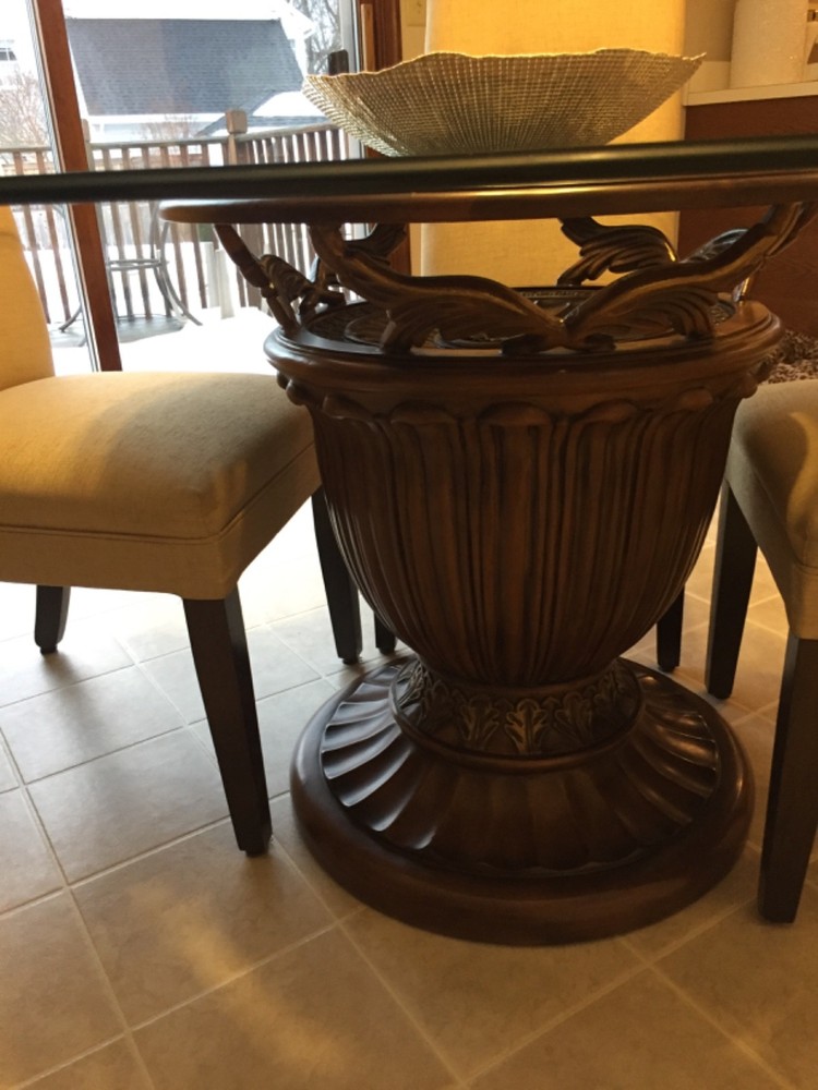 60 inch round table and chairs