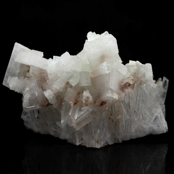 Quartz + Baryte. 2989.0 Ct. Hunan, China.