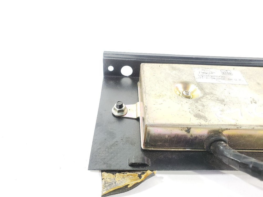 1995 Jaguar XJS OEM lhd7699aa Interface Control