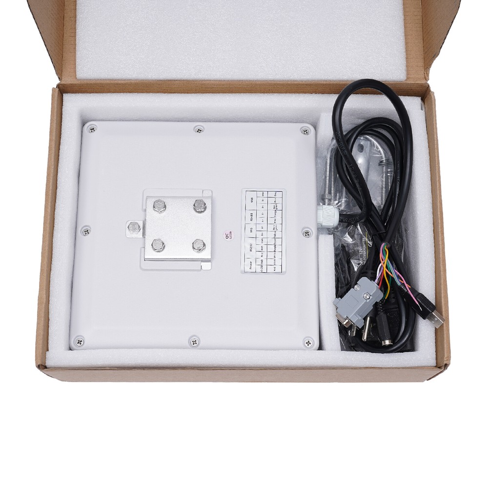 UHF Middle Range Integrated RFID Card Reader Adjustable 30dbm 6m-8m 8dbi Antenna