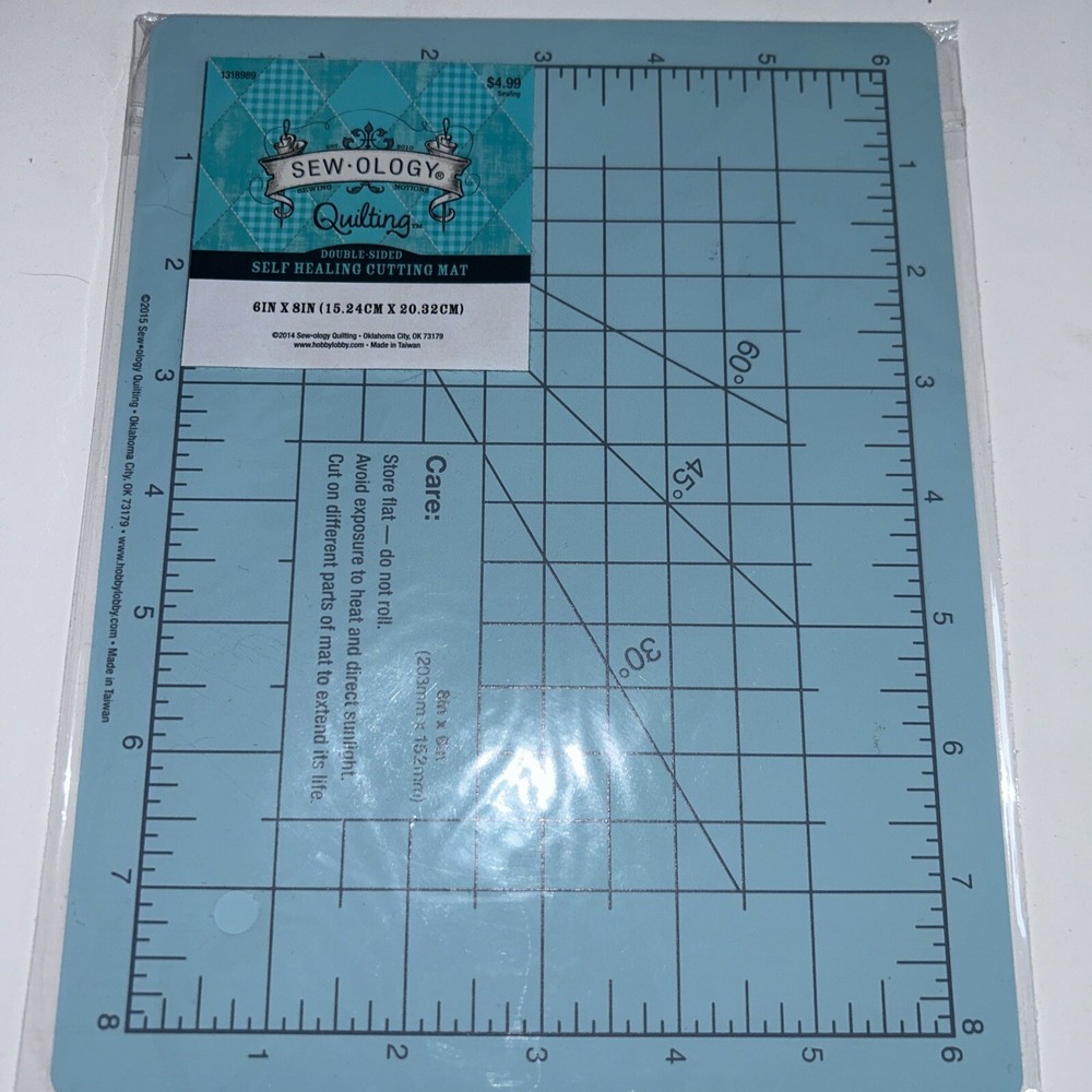 NWT SEWOLOGY SELF HEALING CUTTING MAT DOUBLE SIDED 6"×8"