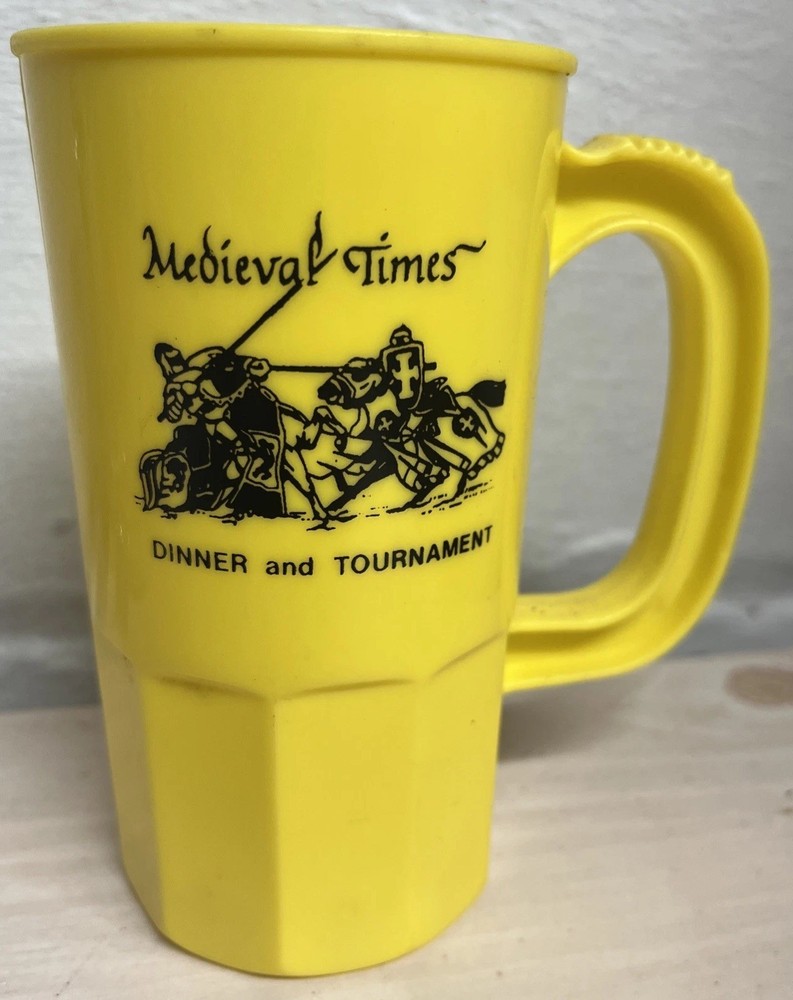 Vintage Medieval Times Dinner Show Plastic Souvenir Cup Mug