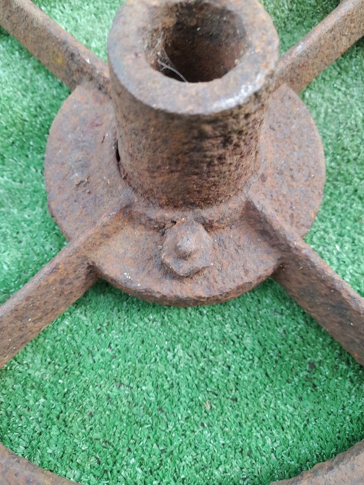 Cast Iron Wheel (23)