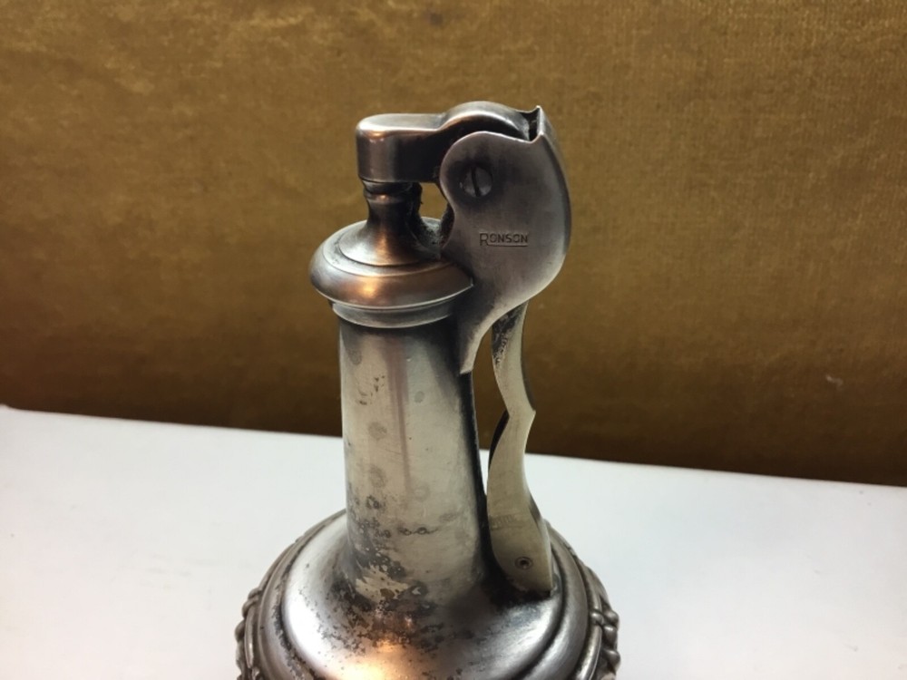 Vintage Ronson Decanter Silver Plated Table Lighter