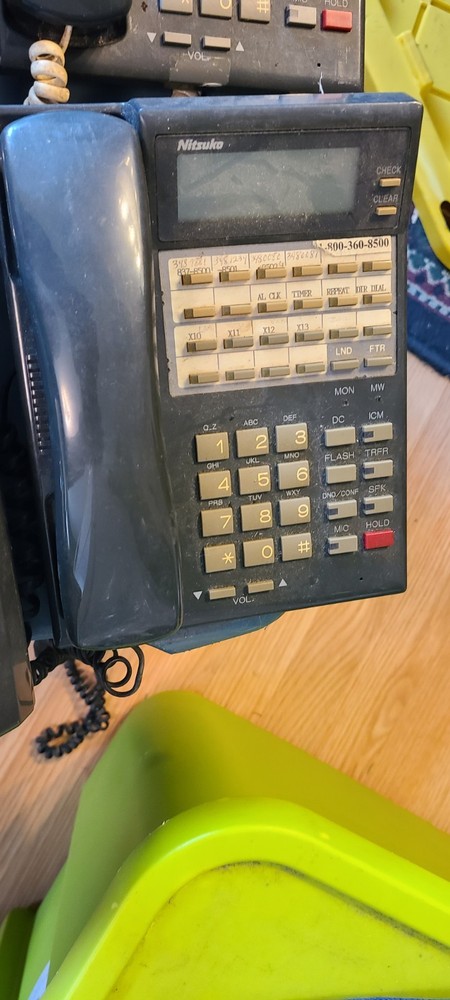 5 Nitsuko 22 Button HF Display Telephone Model 82473 Untested