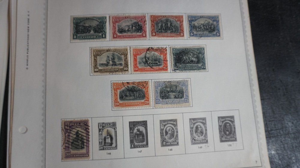 Chile fine collection on pages