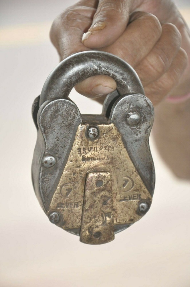 Vintage Iron Handcrafted Unique Shape Solid Fine Quality Padlock , Nice Patina