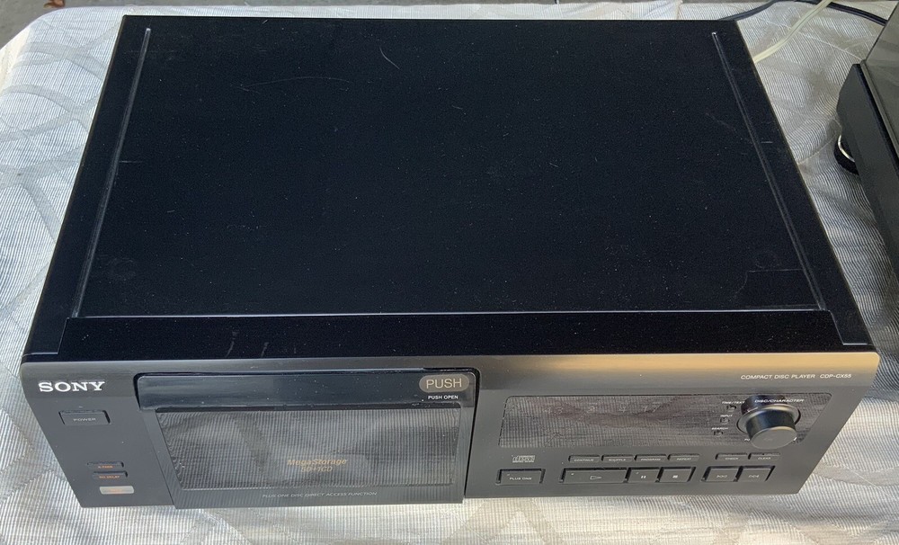 Sony CDP-CX55 Mega Storage 50+1CD Player/Changer Tested/Working NO Remote