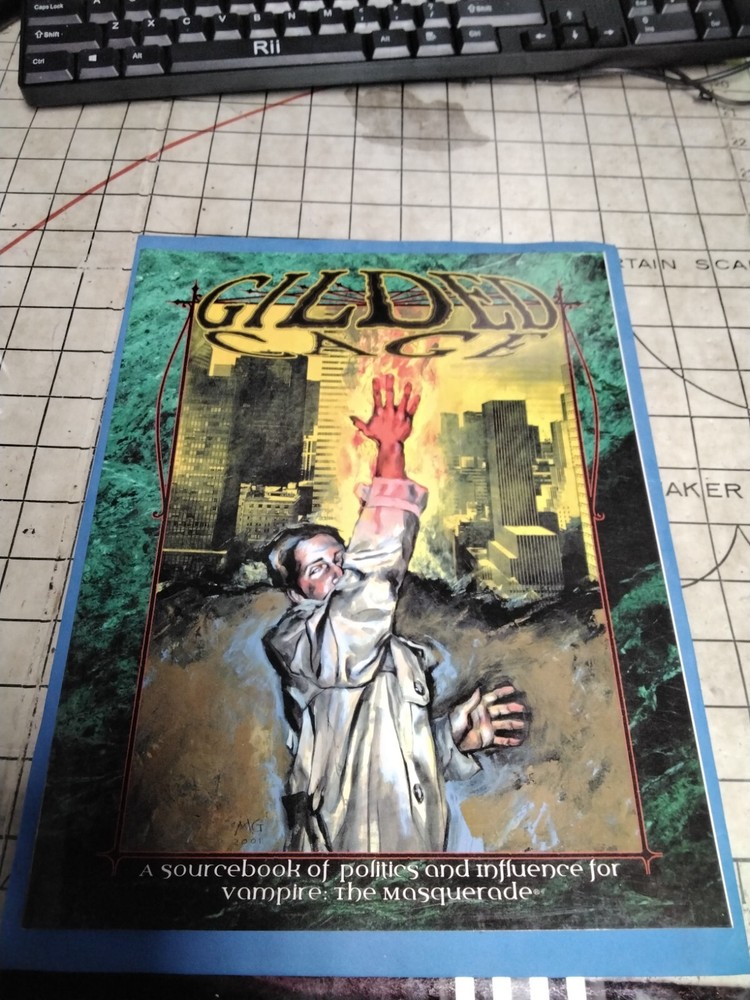 Gilded Vampire the Masquerade ww2420 vg
