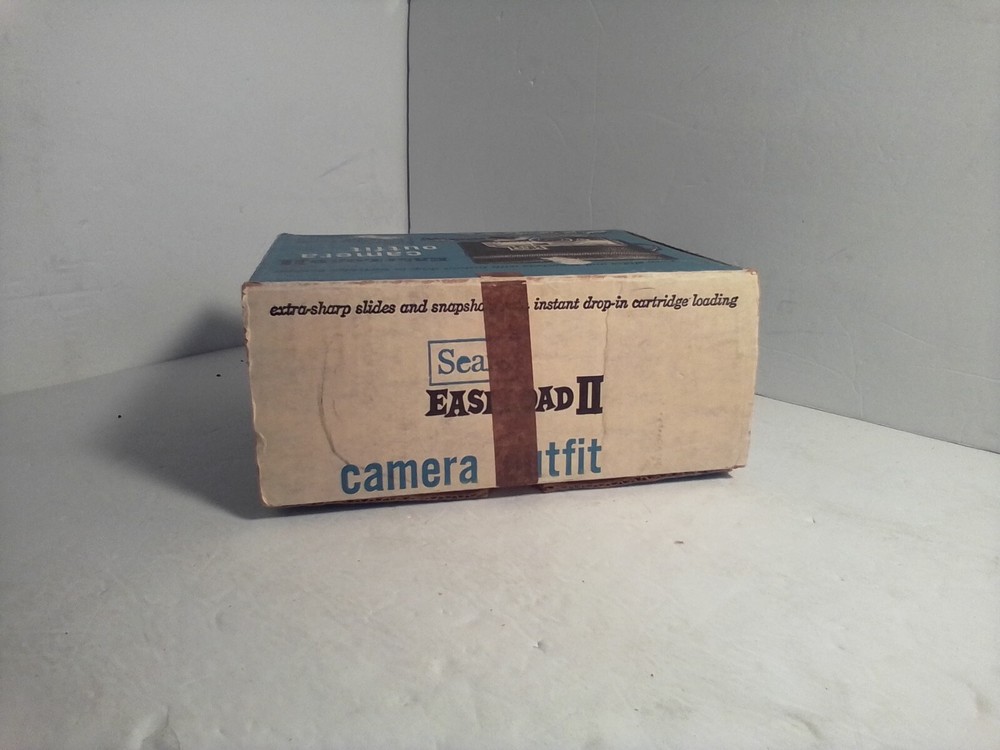 Sears 126 EASI-LOAD II Camera, Carrying Case, Instructions, and Flash Bulbs