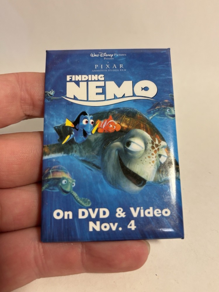 2003 Vintage Walt Disney Pixar Finding Nemo Promotional Release Pinback Button