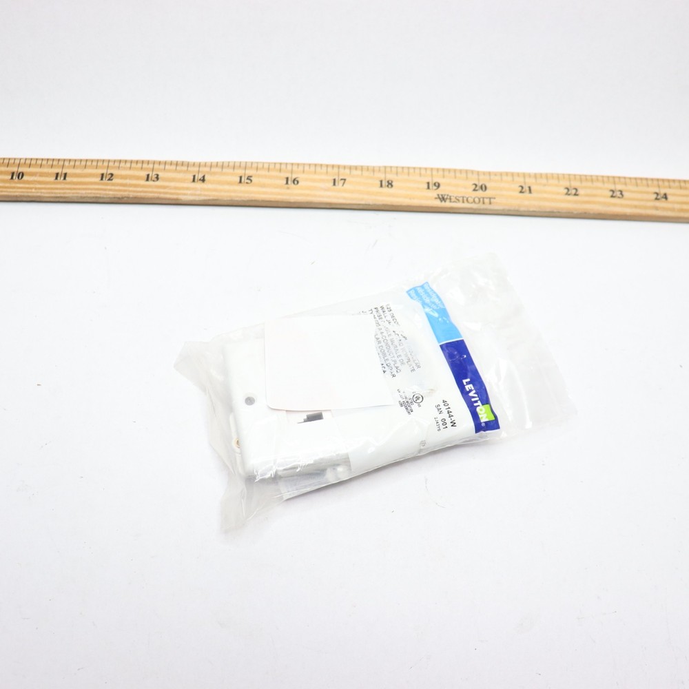 Leviton White 1-Gang Data Jack Wall Plate (1-Pack)