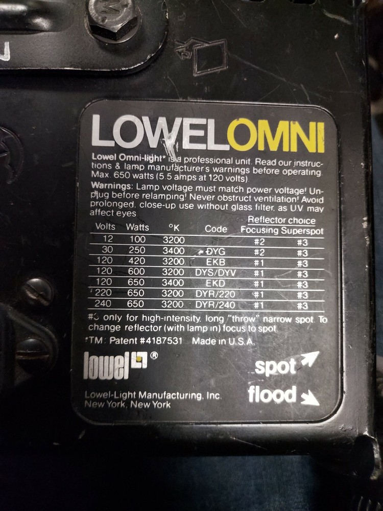 Lowel Omni Light