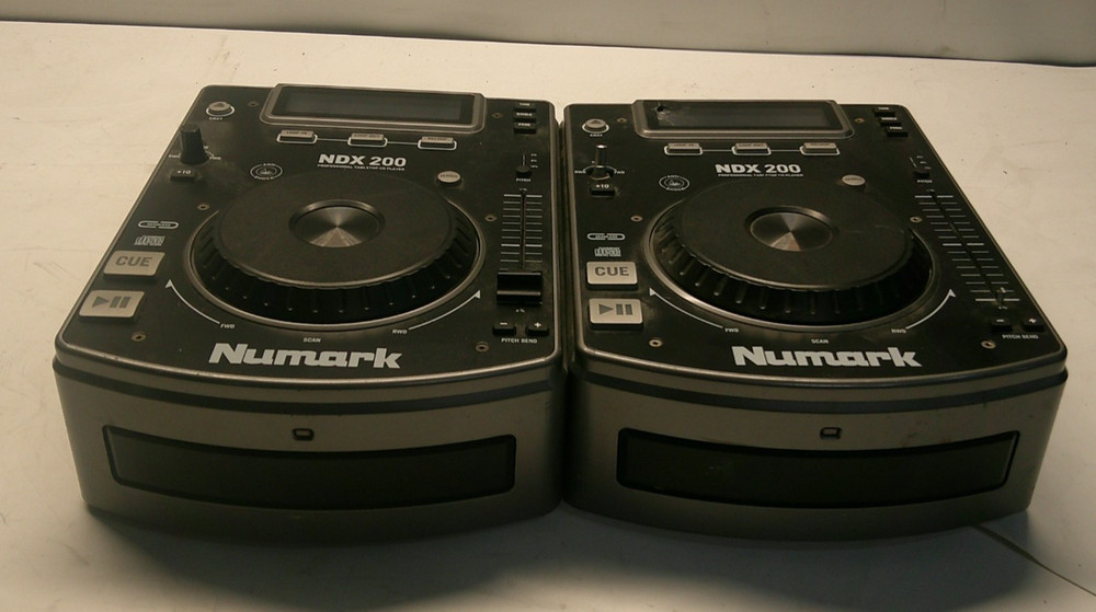 NUMARK DJ NDX200 Professional Tabletop CD PLAYER Mix LOOP Q Digital
