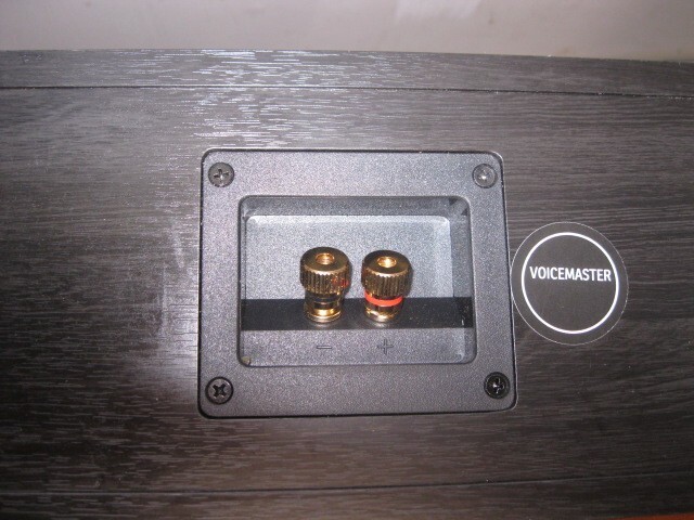 VOICE MASTER PRO COMMUNICATIONS SPEAKER slight damage to cabinet see pics