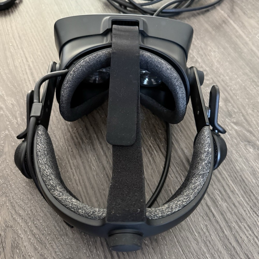 Valve Index VR Virtual Reality HMD Headset Only Complete - Tested W/ Extras