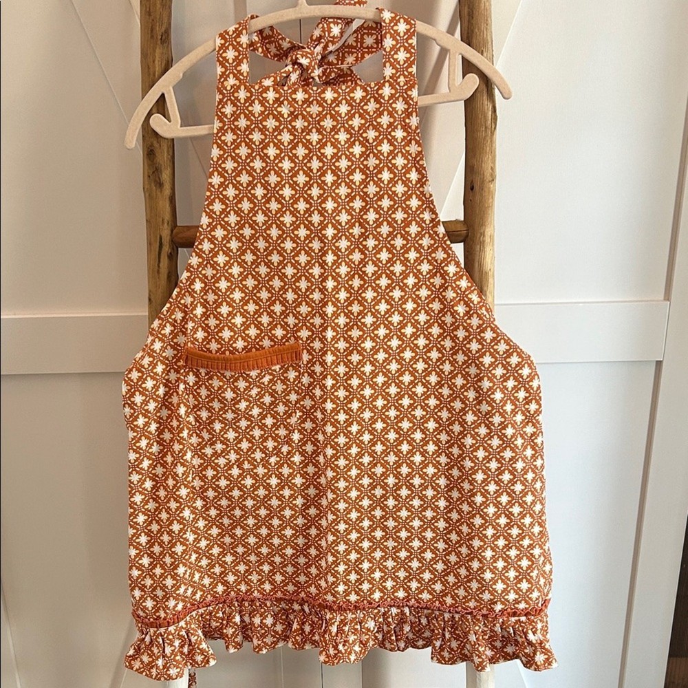 Charming Orange Patterned Apron. 100% Cotton women’s