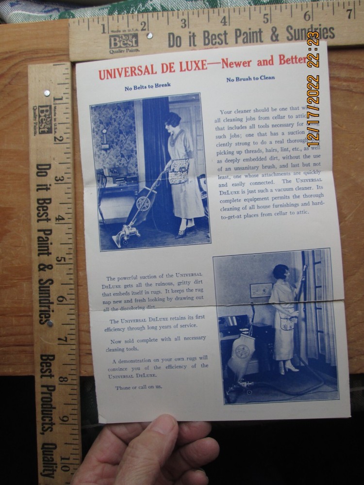 universal De luxe vacuum cleaner brochure