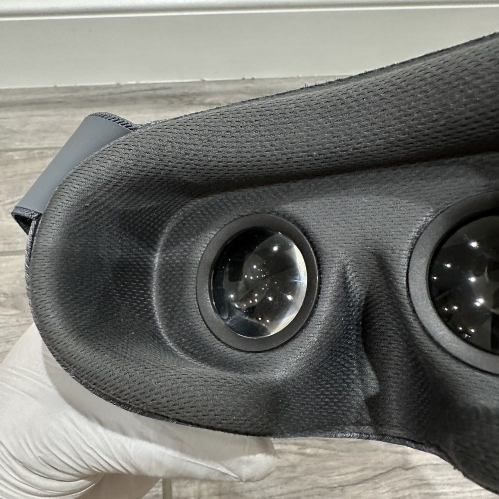 Google Daydream View VR Headset Slate Grey Virtual Reality Remote Control