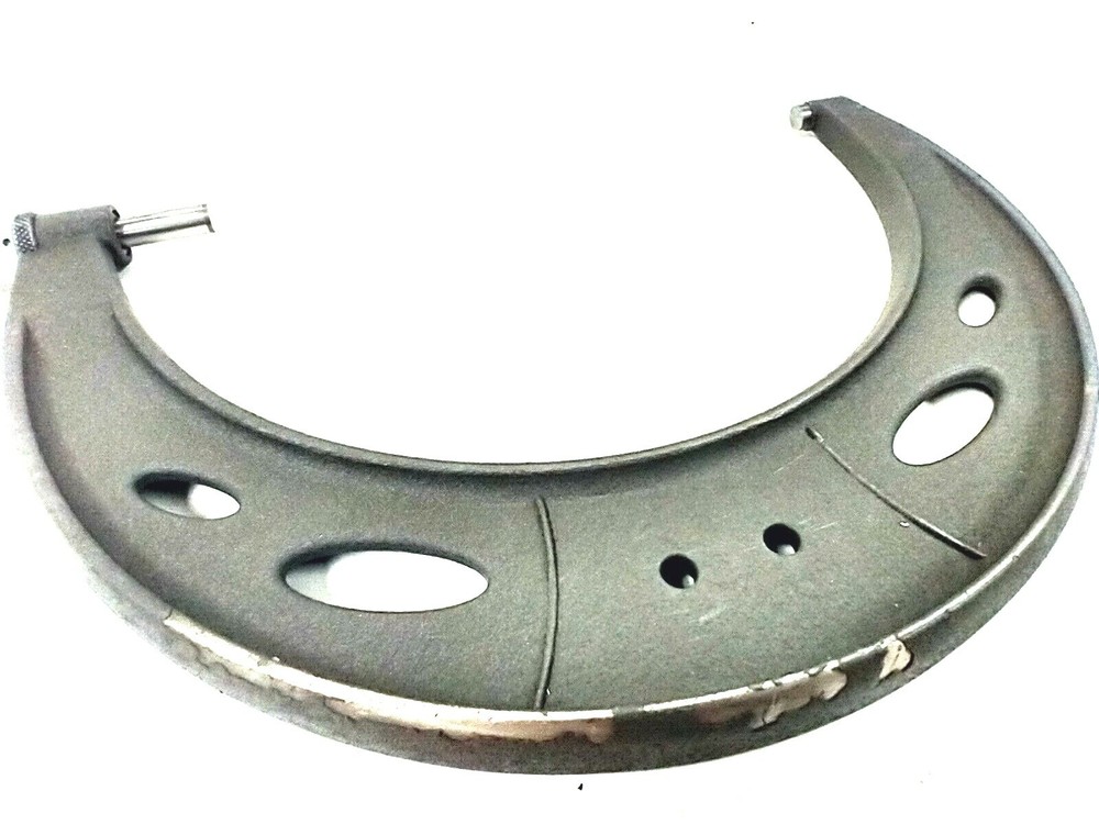 STARRETT 5-6" RANGE .0001" GRADUATION OUTSIDE MICROMETER