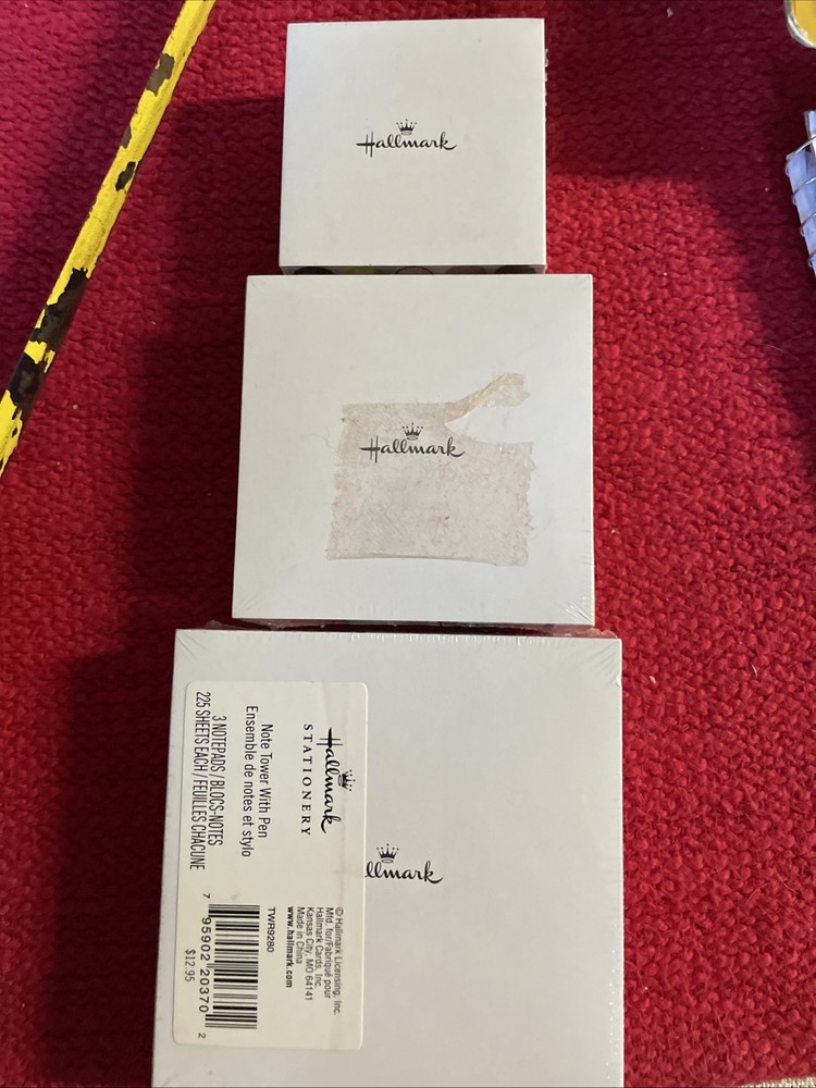 Hallmark Stationary Note Tower (No Pen)