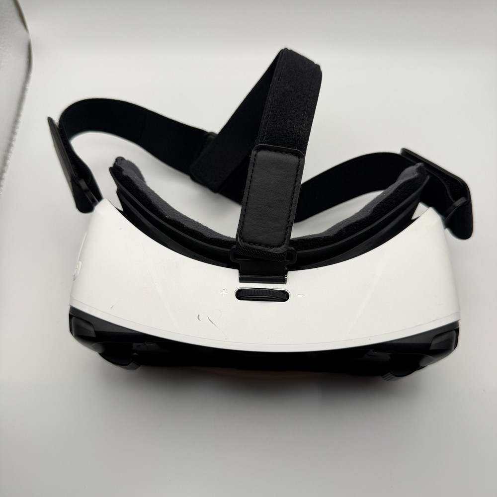 Samsung Gear VR Powered by Oculus