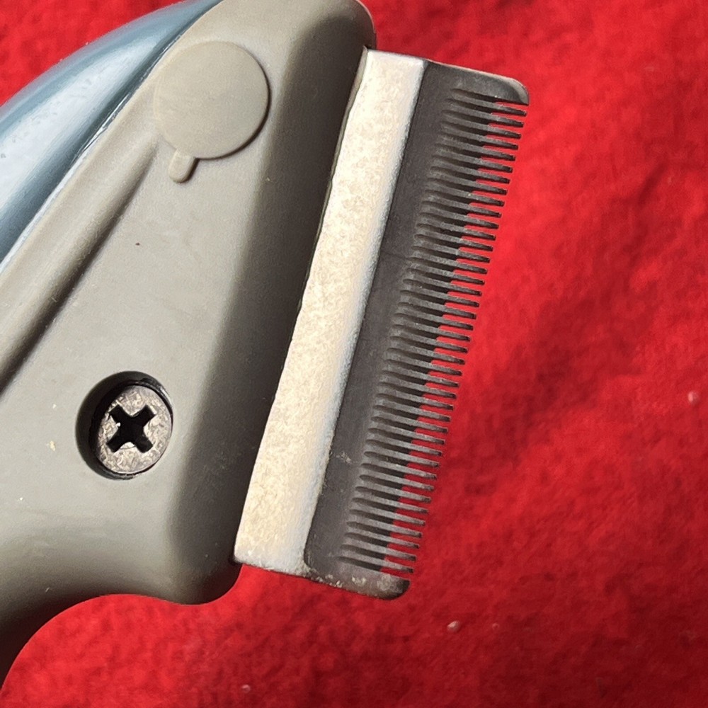 Shed Ender Professional De-Shedding Tool (t66)