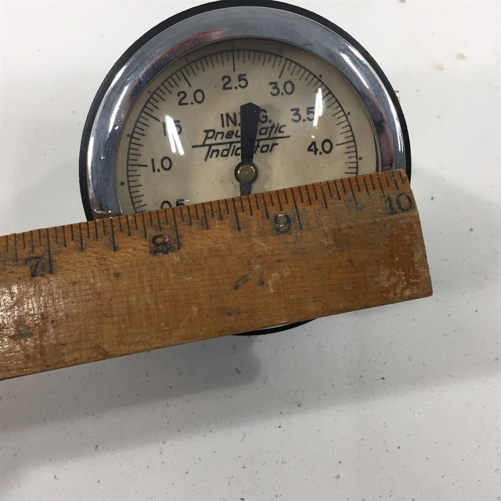 Johnson Controls 0-5" Hg 3-15PSIG Pneumatic Indicator Bottom Mount 2.5"