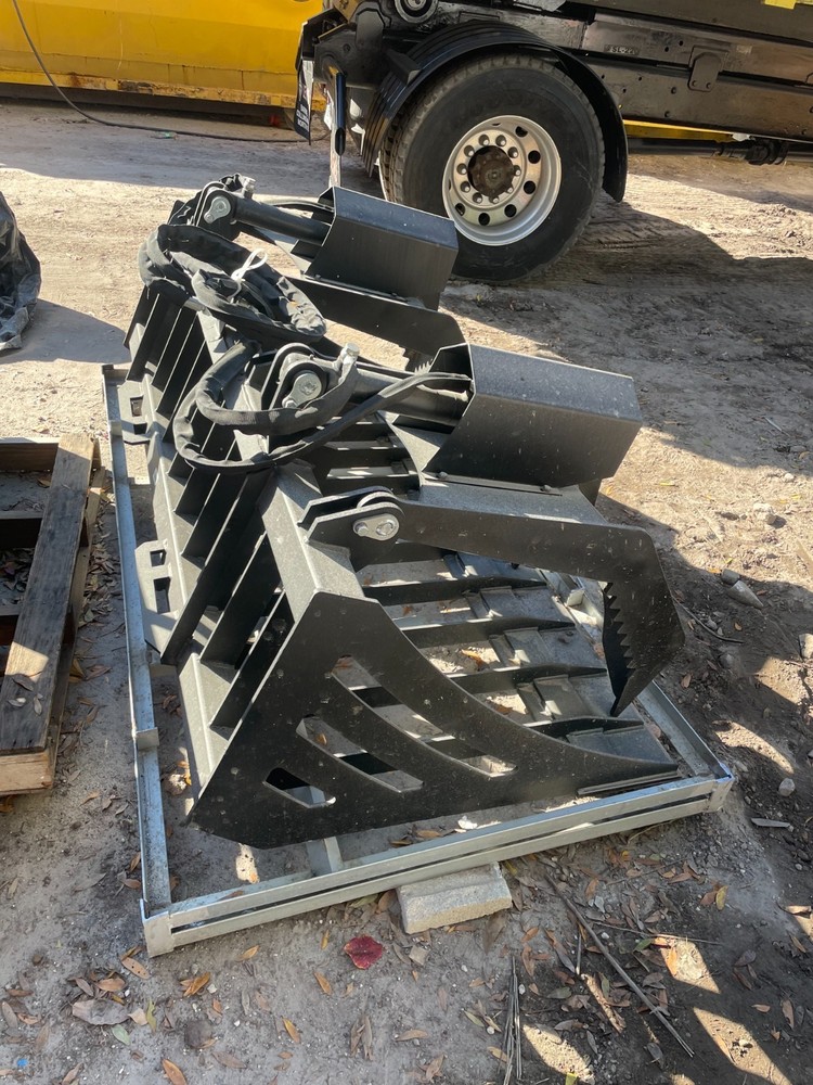 NEW Grapple- never used