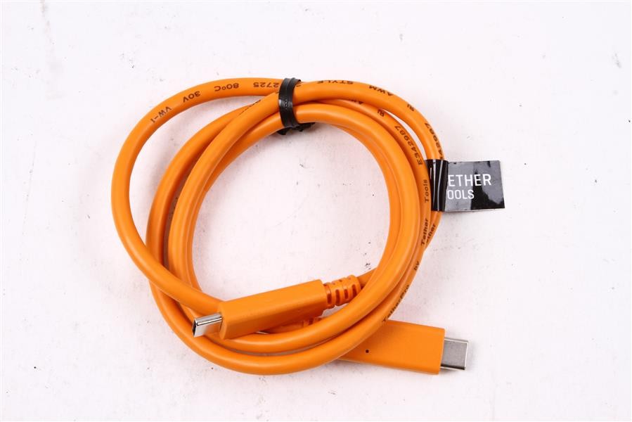 Used Tether Tools TetherPro USB-C to USB-C, 3' (1m), High-Visibility Orange (...