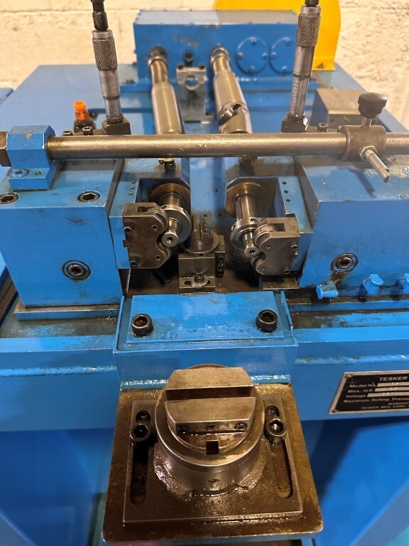 TESKER #25 THREAD ROLLER