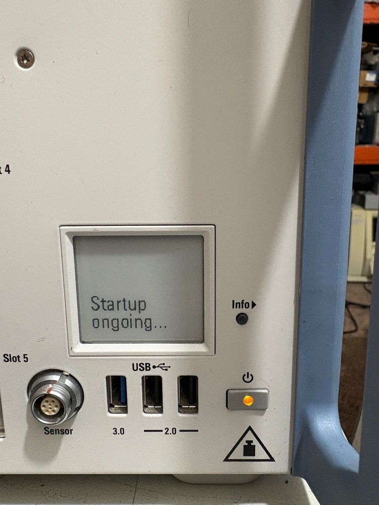 R&S CMX500 RADIO COMMUNICATION TESTER