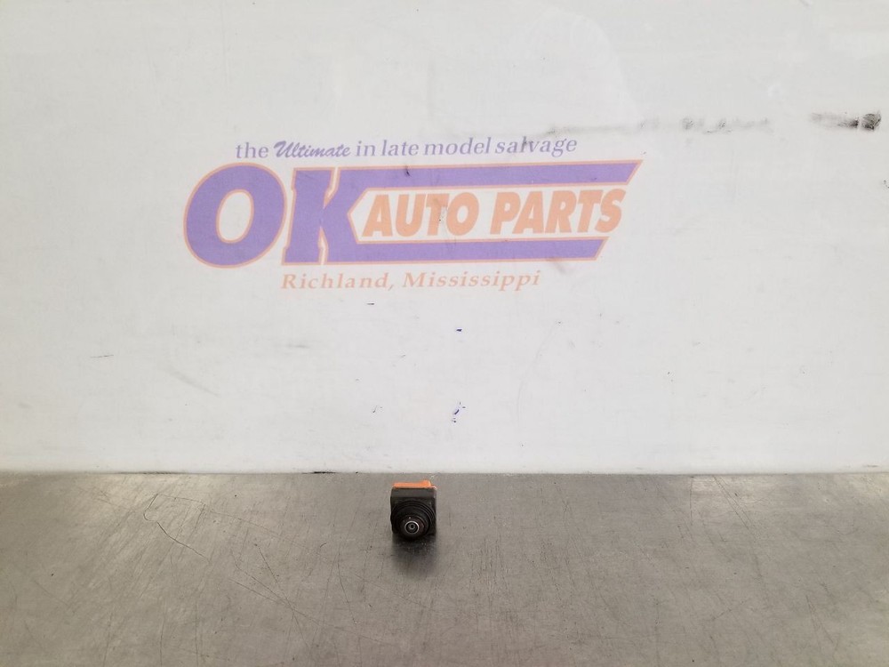 23 2023 CHEVY BLAZER REAR VIEW CAMERA PROJECTOR 84884484