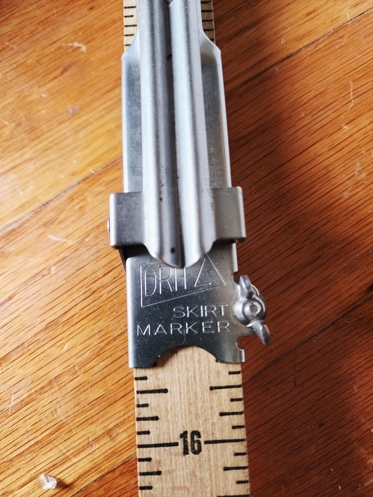 Dritz Skirt Marker