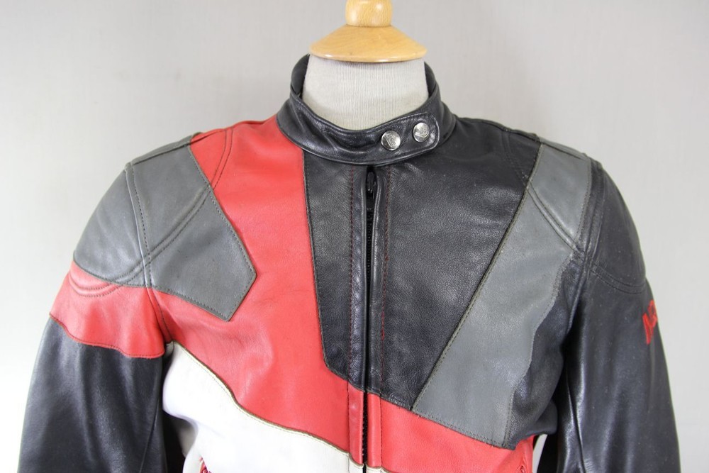 MQP BLACK, RED, WHITE & GREY LEATHER BIKER JACKET WITH BACK PROTECTOR: 42 INCHES