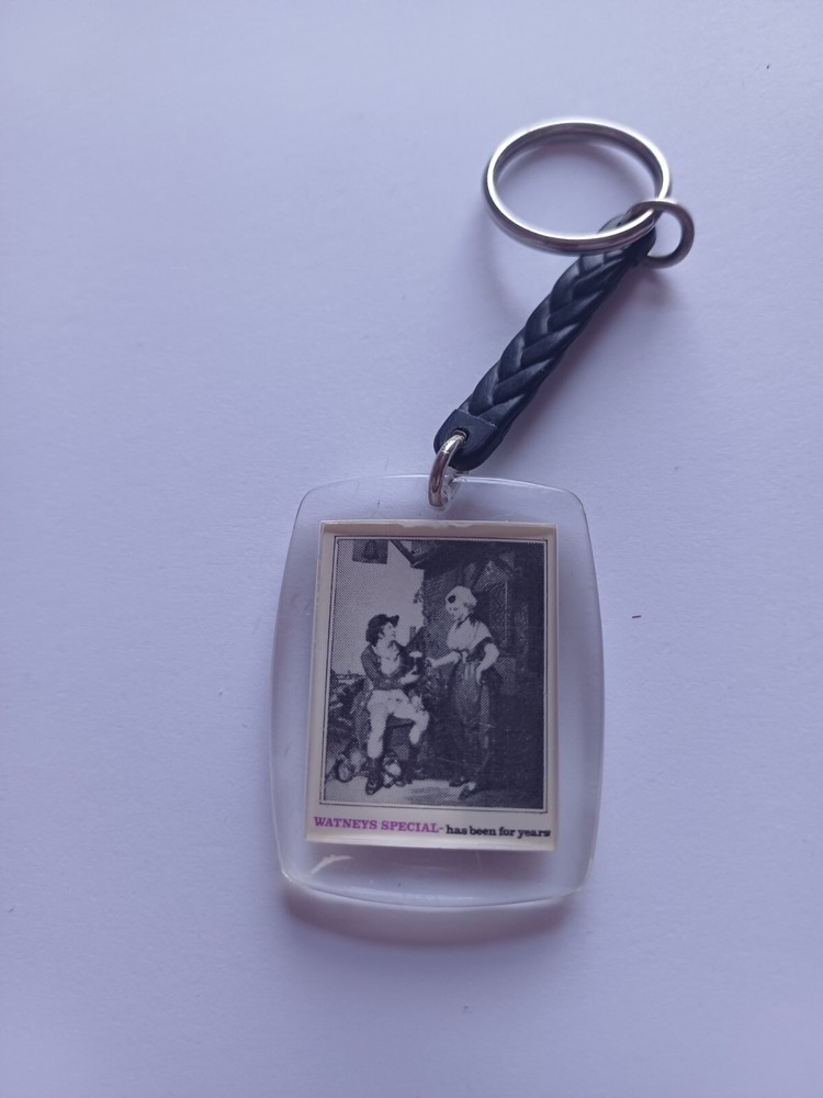 WATNEYS ~ Special Bitter ~ KEYRING