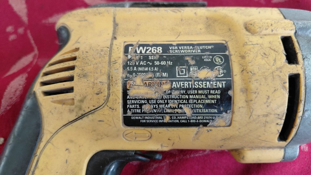 DeWalt DW268 Corded Variable Speed Reversing Versa-Clutch Screwdriver